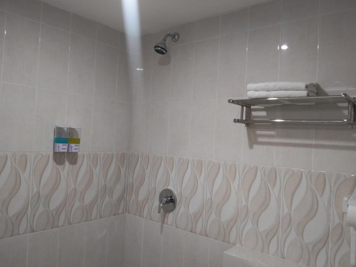 Granada Inn Palu Luaran gambar